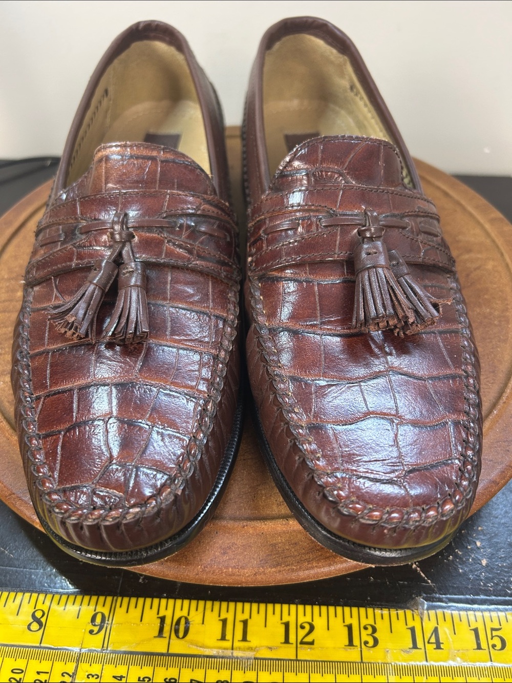 Florsheim Men’s Size 8D Brown Leather Croc Embossed Tassel Loafers Dress Shoes